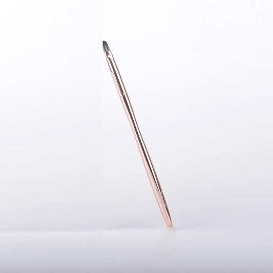 Brocha para labial y productos en crema EC019-24